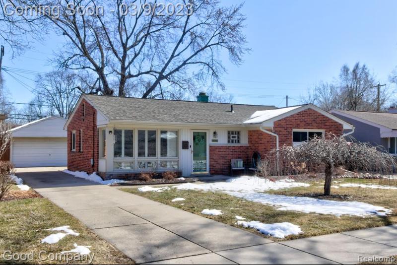 Listing Photo for 244 Huntley Avenue