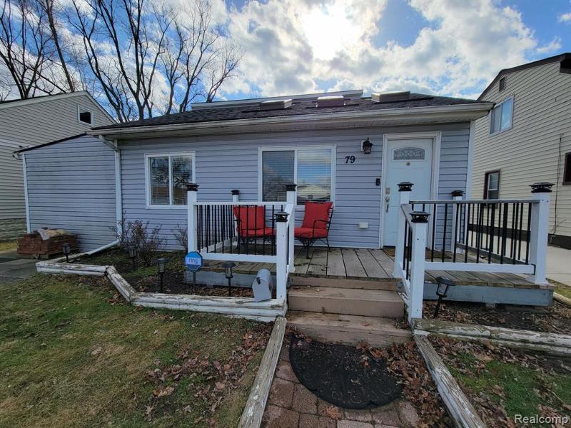 Listing Photo for 79 W Mapledale Avenue