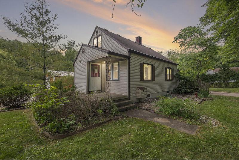 Listing Photo for 740 Wilson Avenue Sw