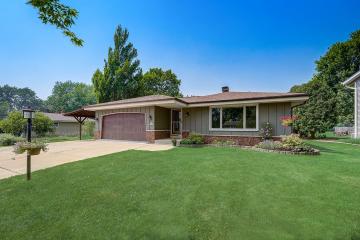 S73W16802 BRIARGATE LN, MUSKEGO, WI