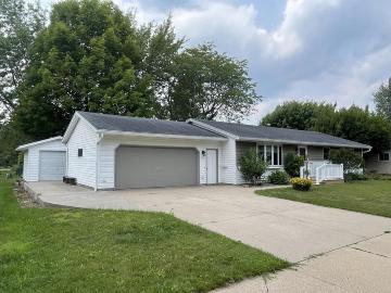 410 SOUTH LINDEN AVENUE, MARSHFIELD, WI