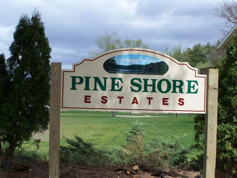 137 Pine Circle Dr Boscobel, WI 53805