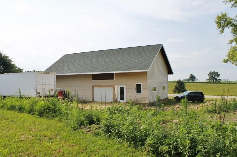 10940 County Road Id Blue Mounds, WI 53517