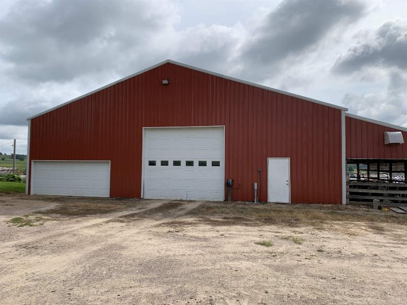 S4452 Grote Hill Rd Reedsburg, WI 53959