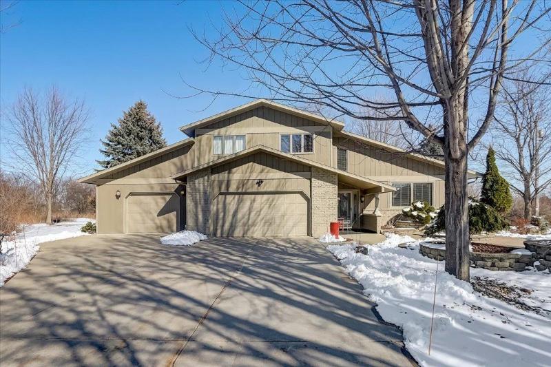 4500 Rustic Dr Madison, WI 53718