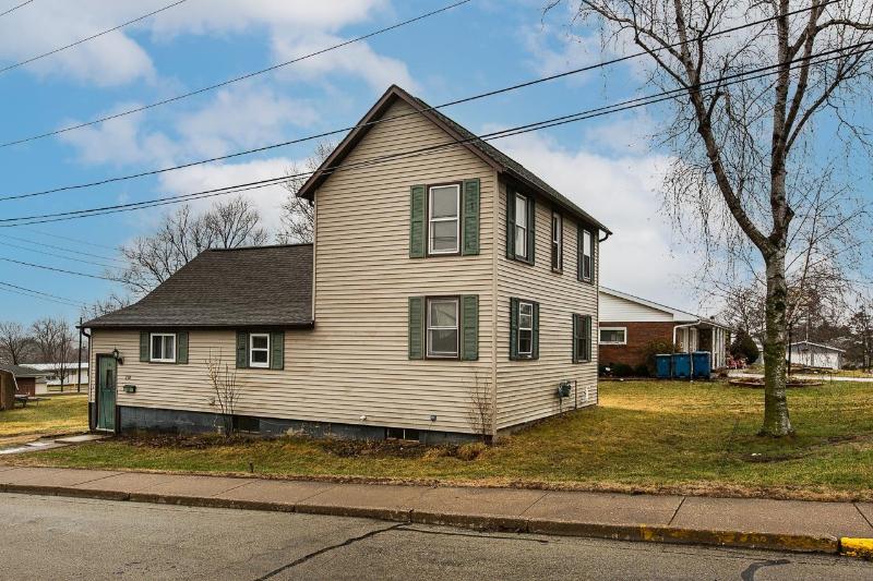 230 S Church St Dickeyville, WI 53808