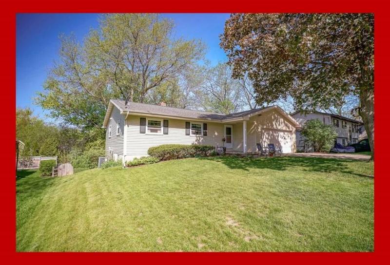 2906 Hambrecht Rd Middleton, WI 53562