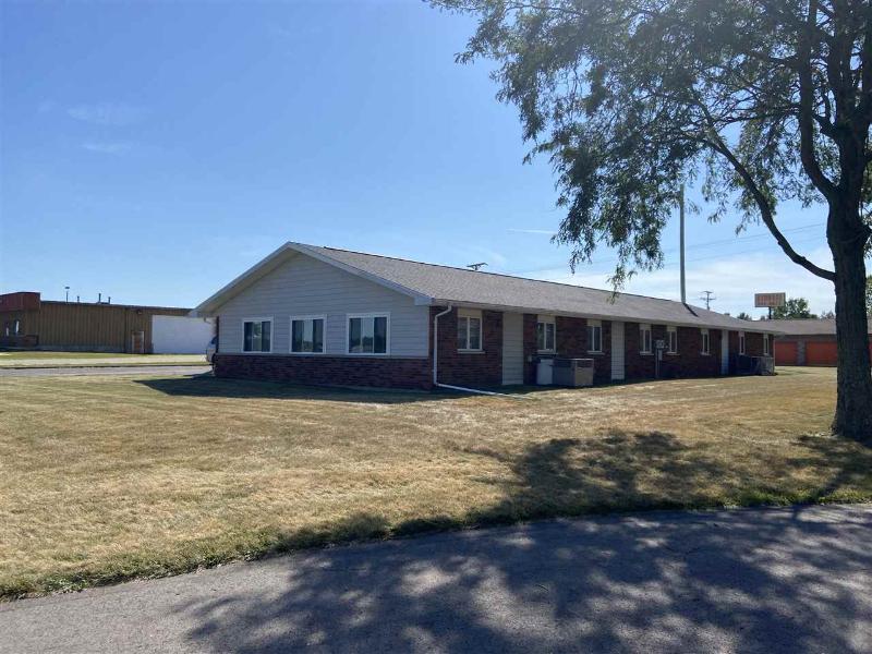 1222 N Superior Ave Tomah, WI 54660