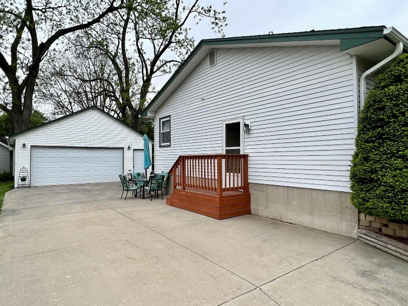 402 Westview Ave Clinton, WI 53525
