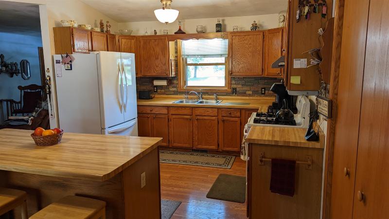 Photo -27 - 6140 W County Road A Janesville, WI 53548-8619