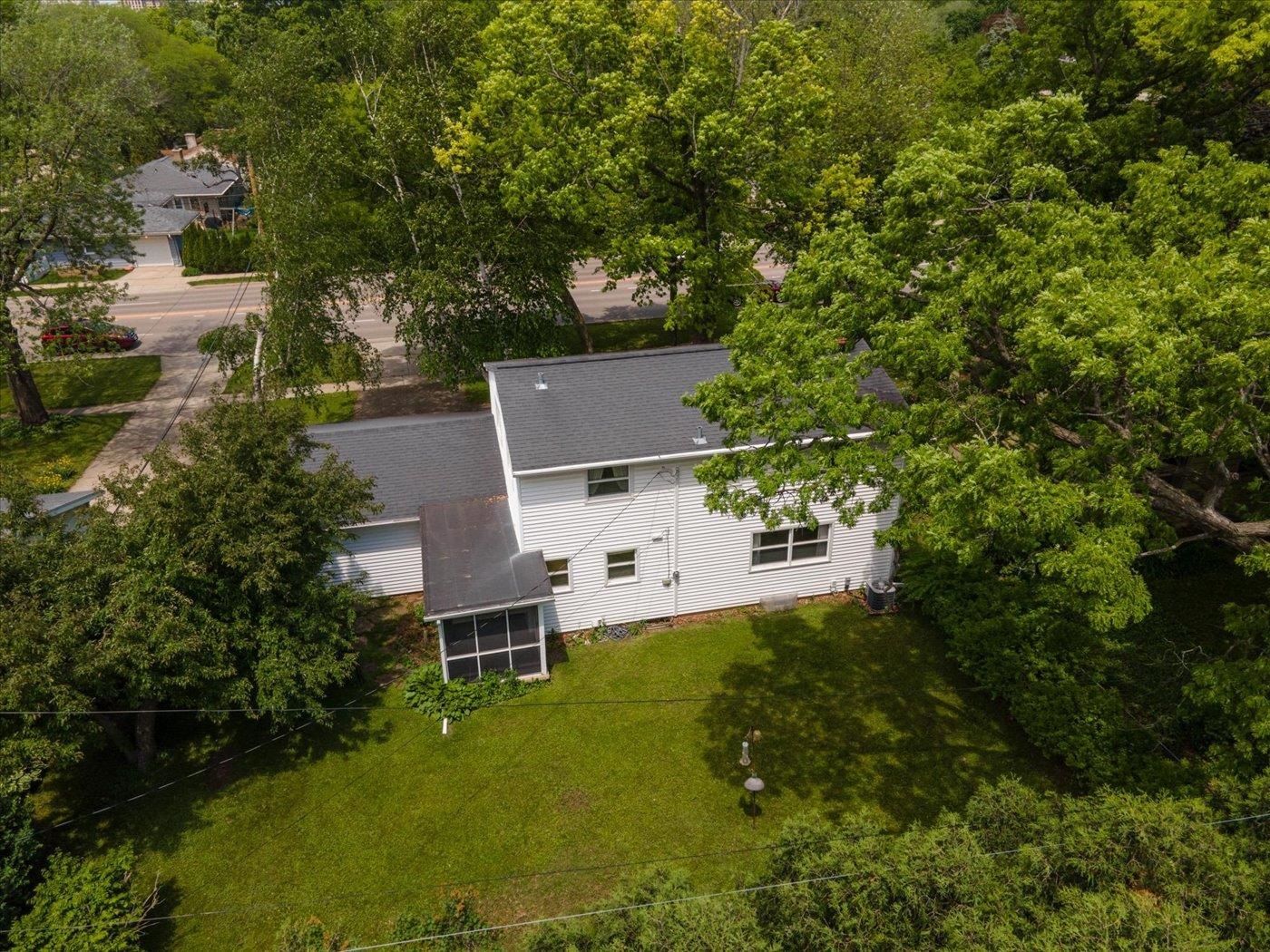 4413 Mineral Point Rd Madison, WI 53705