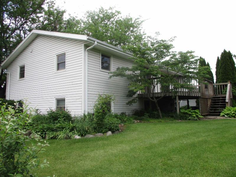 6762 Sunset Meadow Dr Windsor, WI 53598