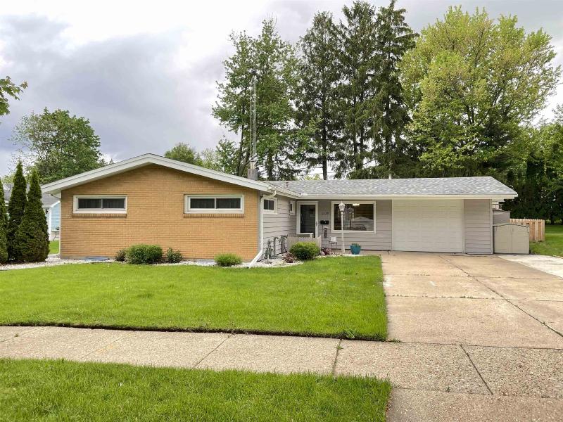 2139 15th Ave Monroe, WI 53566