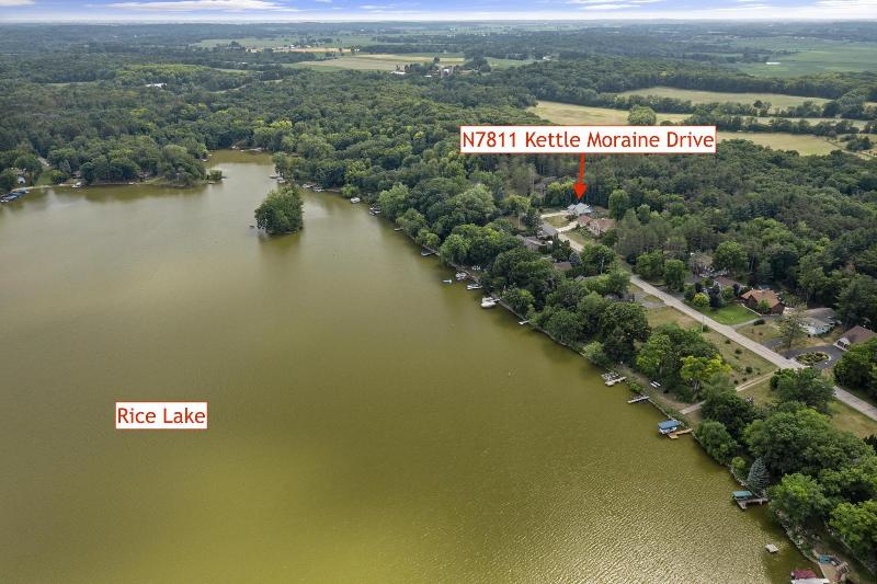 N7811 Kettle Moraine Dr Whitewater, WI 53190
