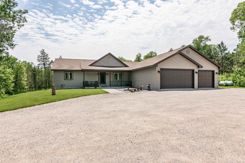 1105 Buttercup Ave Friendship, WI 53934