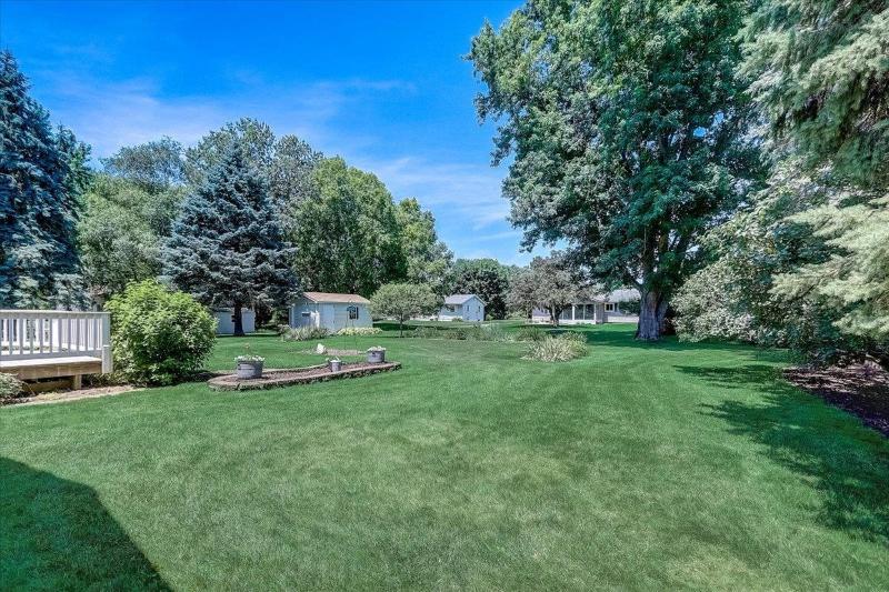 Photo -42 - 2424 Anderson Ave Stoughton, WI 53589