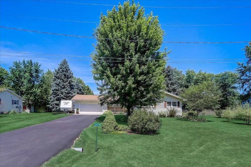 2424 Anderson Ave Stoughton, WI 53589