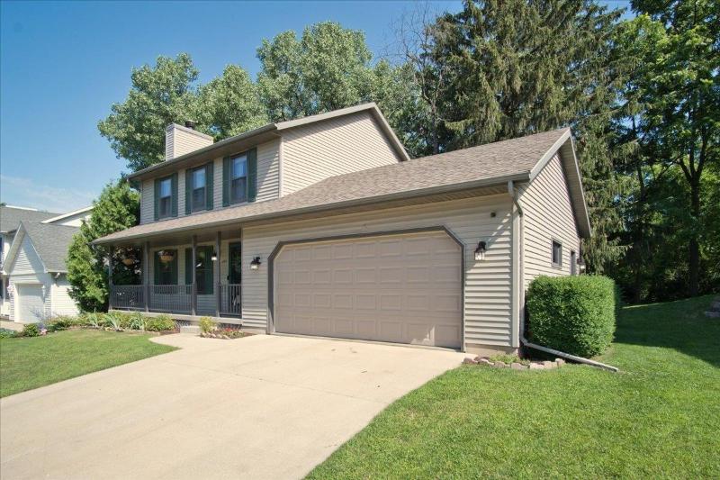 6102 Conservancy Way Fitchburg, WI 53719