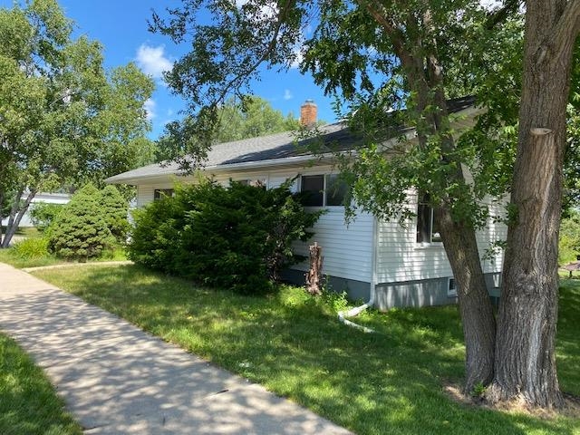 630 W Mulberry St Baraboo, WI 53913