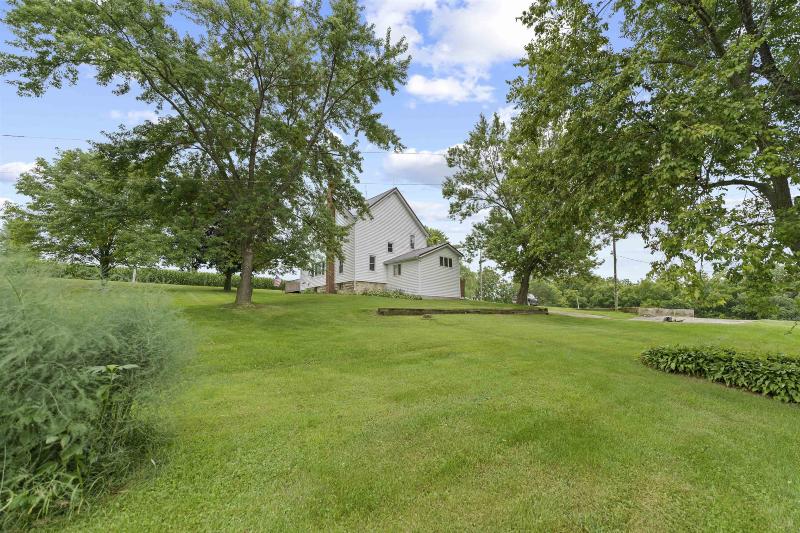 W7032 Highpoint Rd Monticello, WI 53570