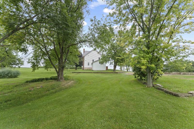 W7032 Highpoint Rd Monticello, WI 53570