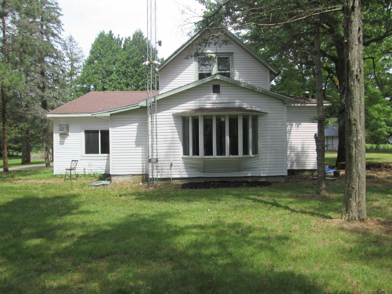 2054 Cumberland Ave Arkdale, WI 54613