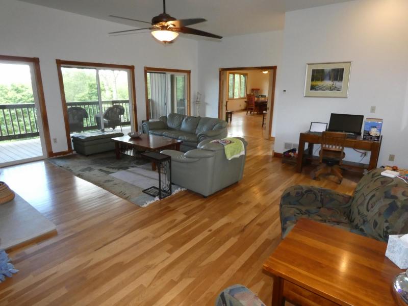 Photo -31 - 8348 Valley View Rd Mount Hope, WI 53816