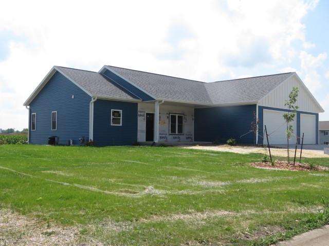 208 O'Connell St Fox Lake, WI 53933-0000