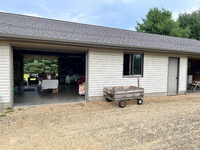 N4332 25th Ave Mauston, WI 53948