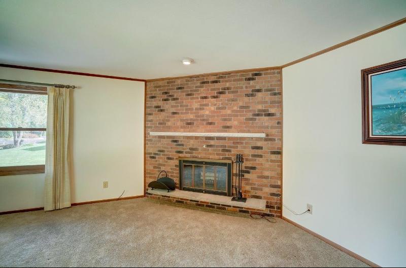 5723 Modernaire St Fitchburg, WI 53711