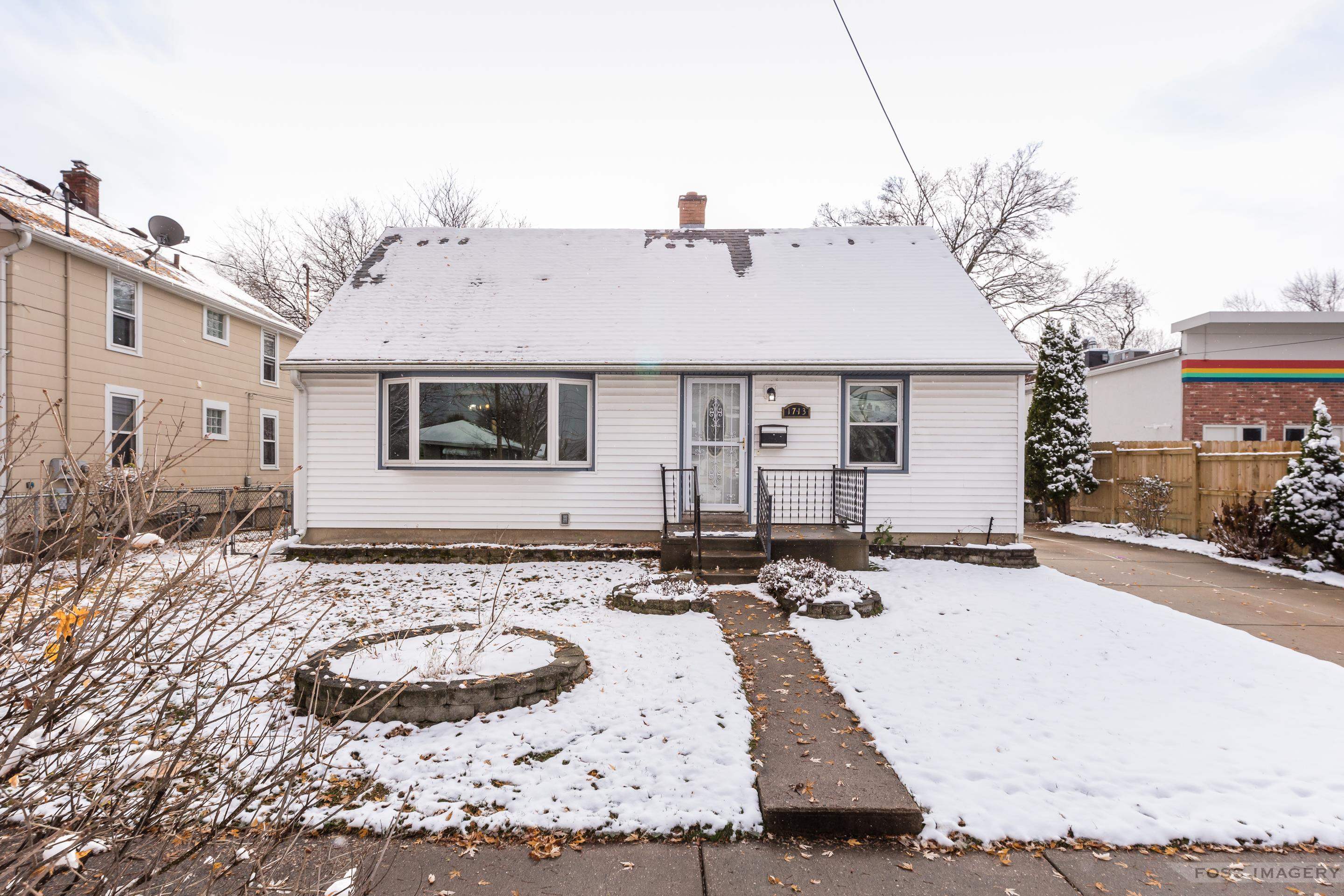 1713 Winchester St Madison, WI 53704