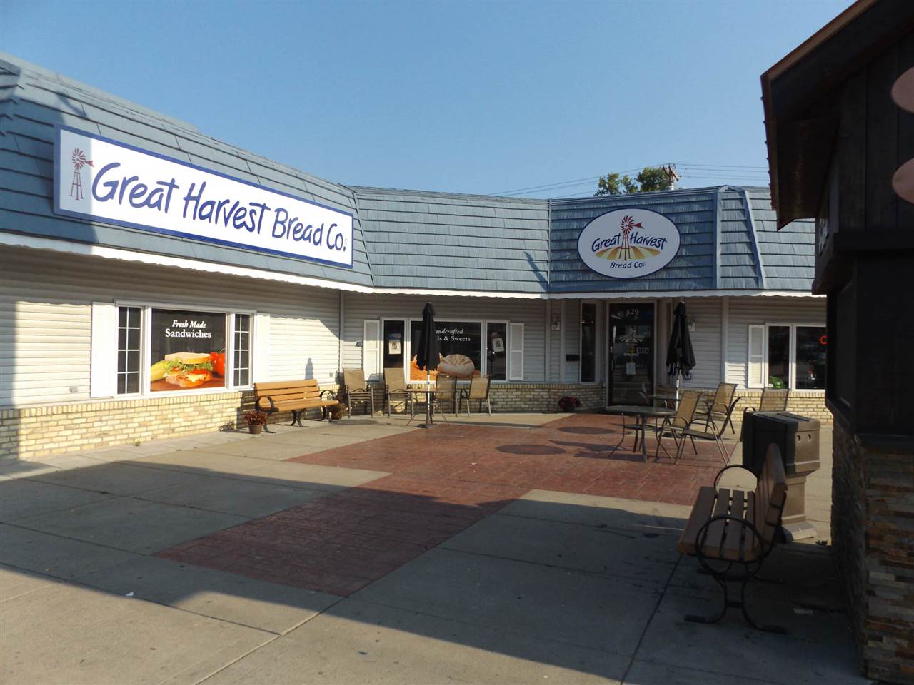 329 Broadway Ave Wisconsin Dells, WI 53965