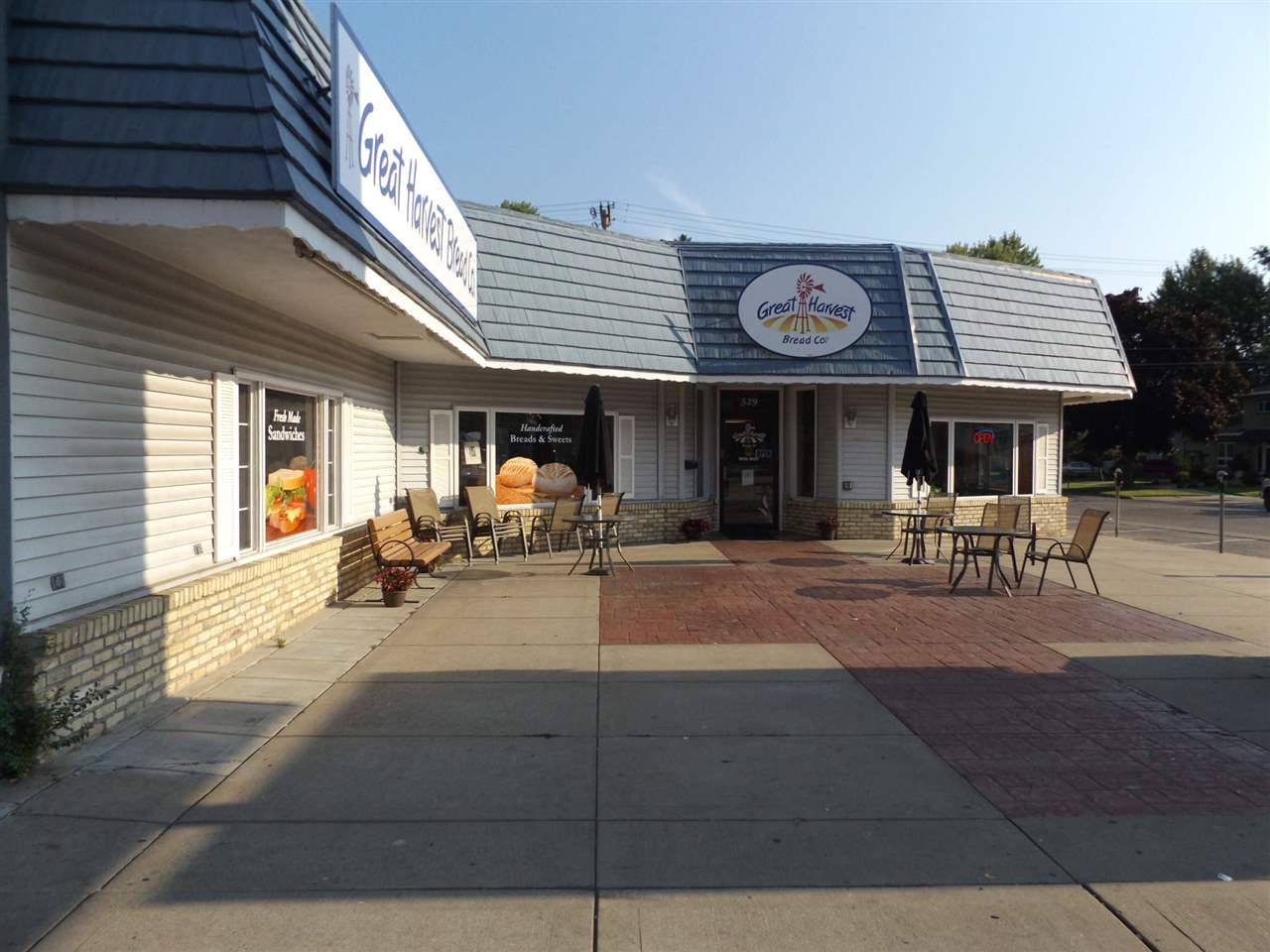 329 Broadway Ave Wisconsin Dells, WI 53965