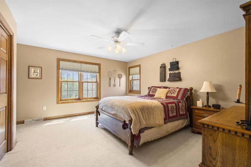 Photo -27 - S8016 Highland Rd Loganville, WI 53943