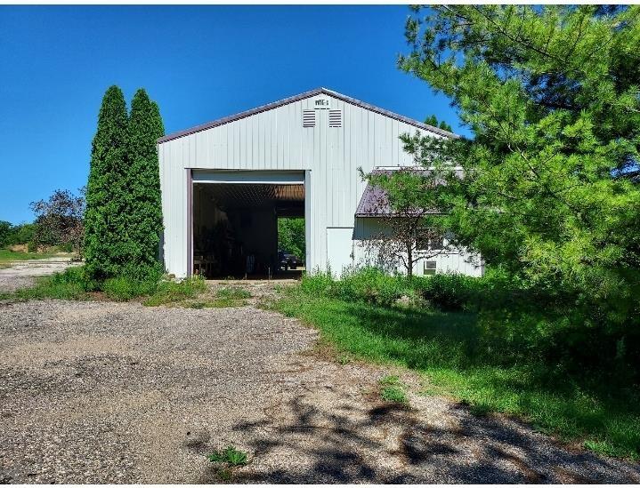 301 S Front St Coloma, WI 54930