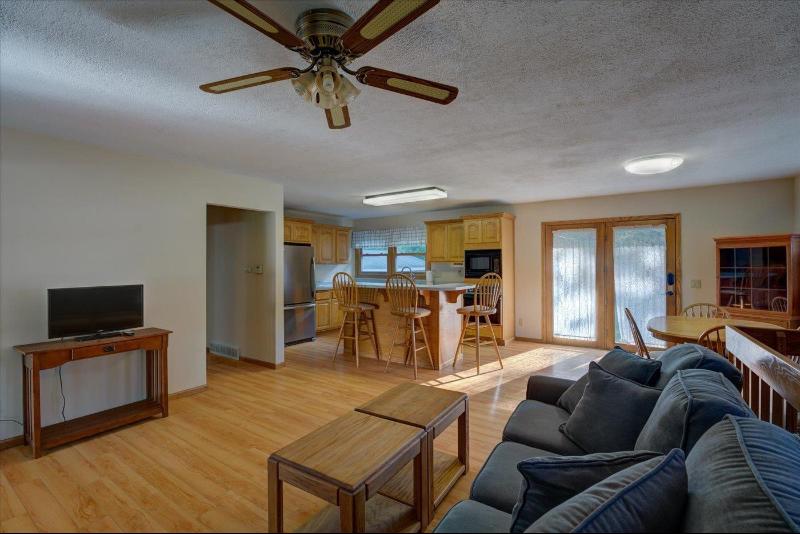 501 Hilldale Ct Madison, WI 53705