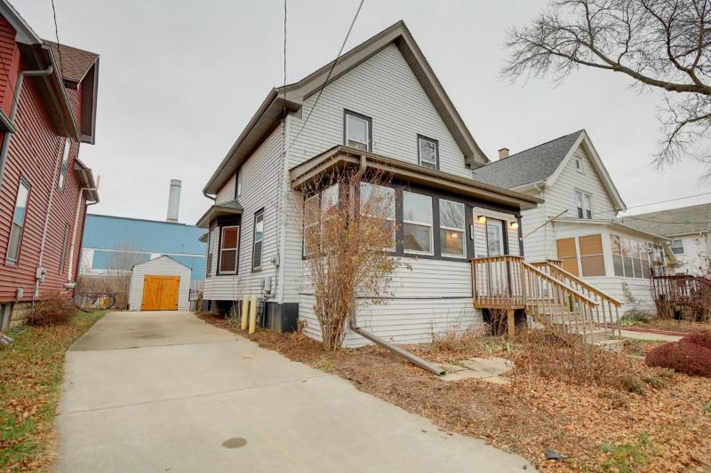 222 S Marquette St Madison, WI 53704
