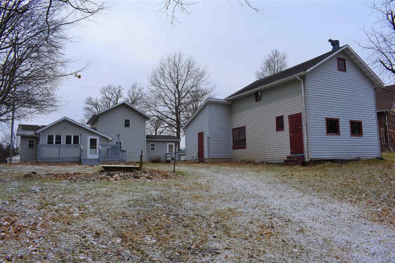 400 S Mill St Albany, WI 53502