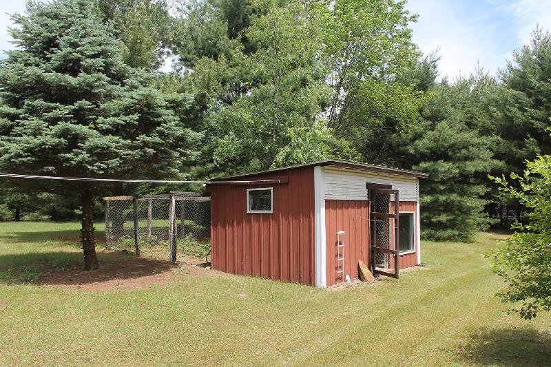 Photo -33 - N4949 2nd Ave Oxford, WI 53952-0000