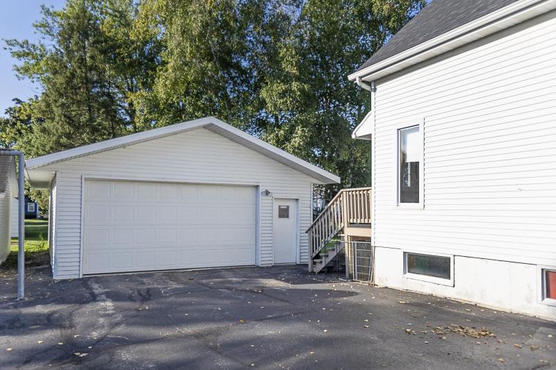 713 Charles St Fort Atkinson, WI 53538