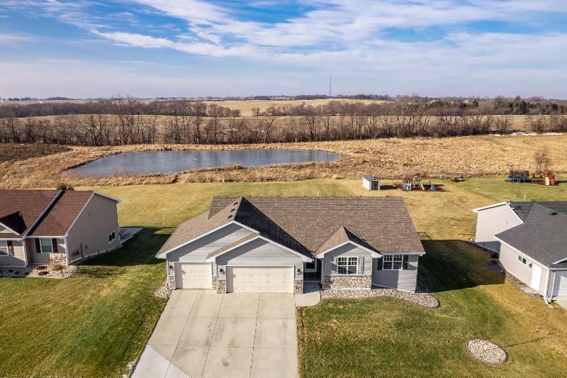 Photo -40 - 1229 Prominence Dr Janesville, WI 53548