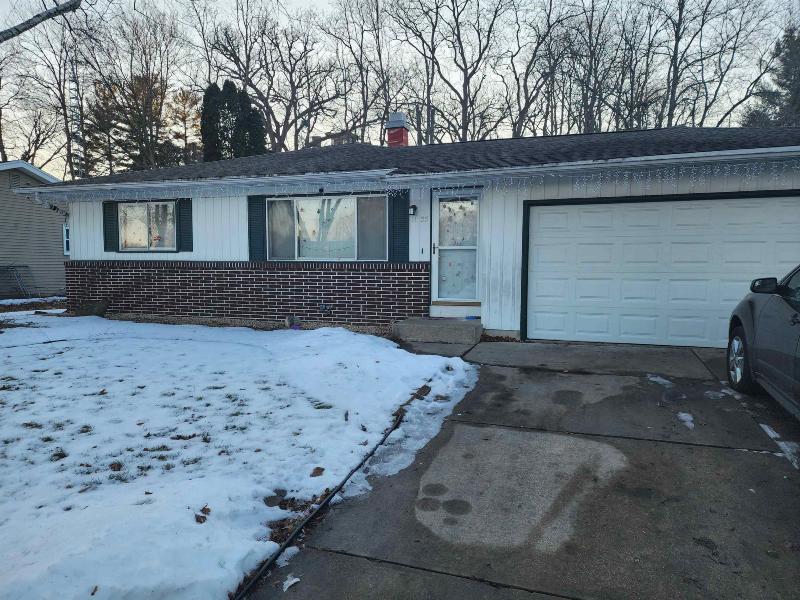 1133 N Grant Ave Janesville, WI 53548