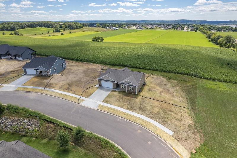 Photo -39 - 2066 Fawn Valley Ct Reedsburg, WI 53959