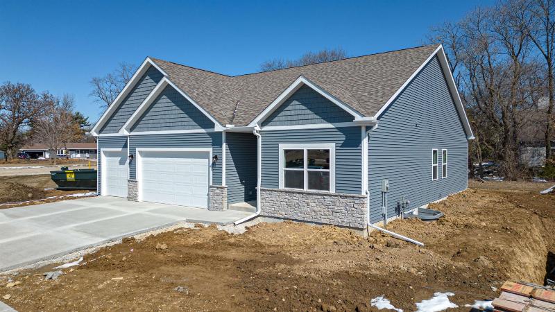 3930 Tanglewood Place Janesville, WI 53546