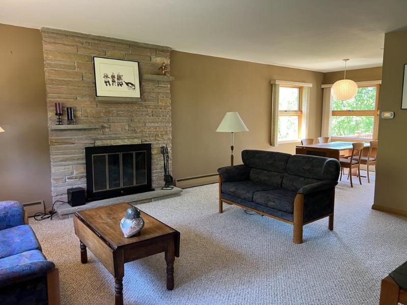 4816 Hillview Terrace Madison, WI 53711