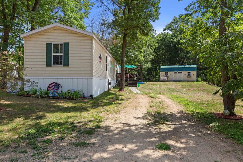 1752 E County Road Z Arkdale, WI 54613
