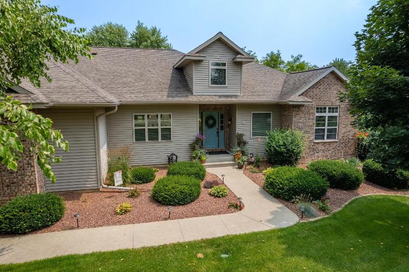 S4126 Whispering Pines Drive Baraboo, WI 53913