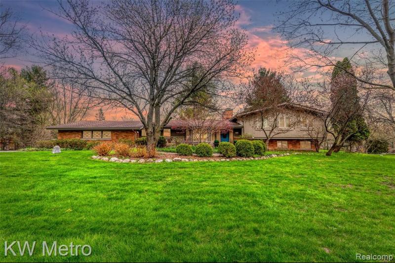 Listing Photo for 30720 Roberts Drive