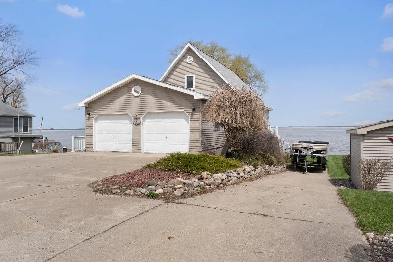 Listing Photo for 6038 W Houghton Lake Drive