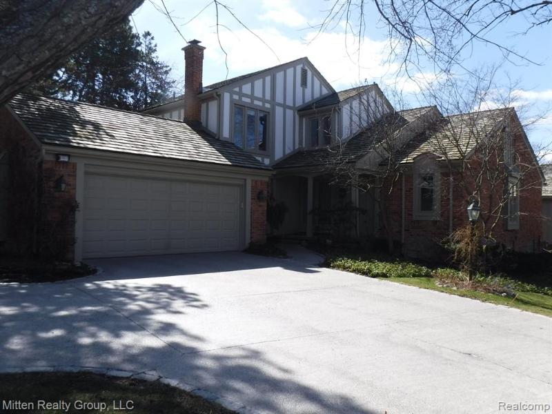 Listing Photo for 3950 Maple Hill Street W
